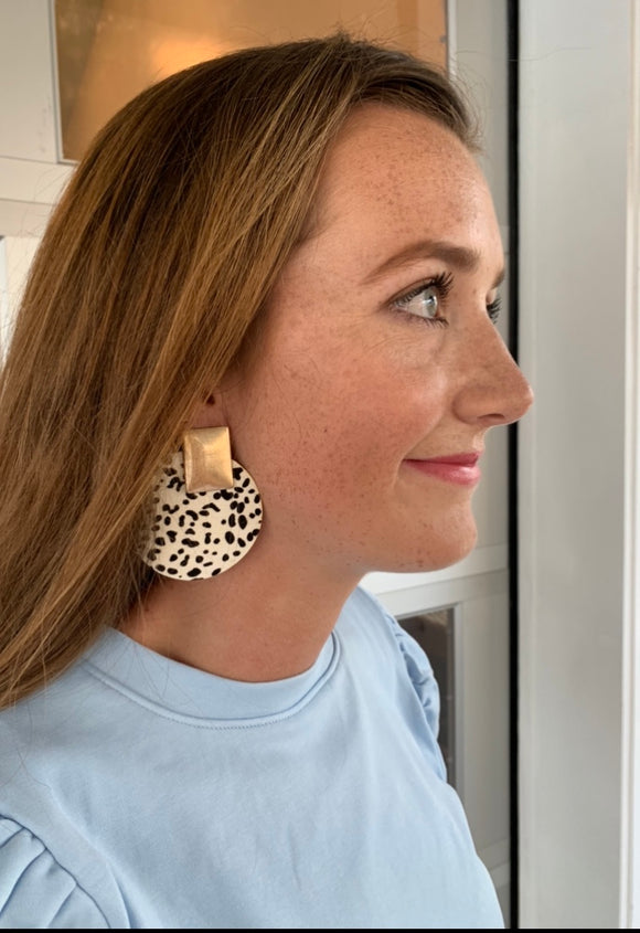 Leopard Print Round Earrings